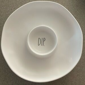 Rae dunn chip and dip platter